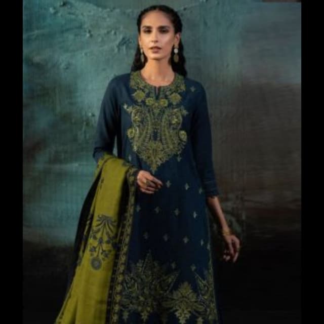 Sapphire Vintage Khaddar S7