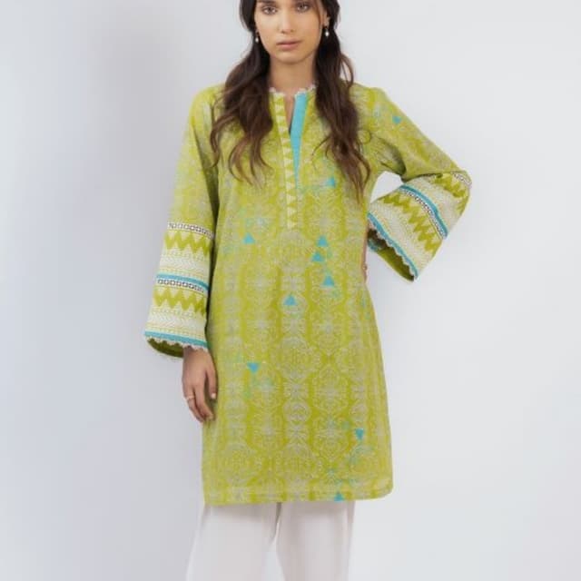 Alkaram Studio New volume lawn AS229