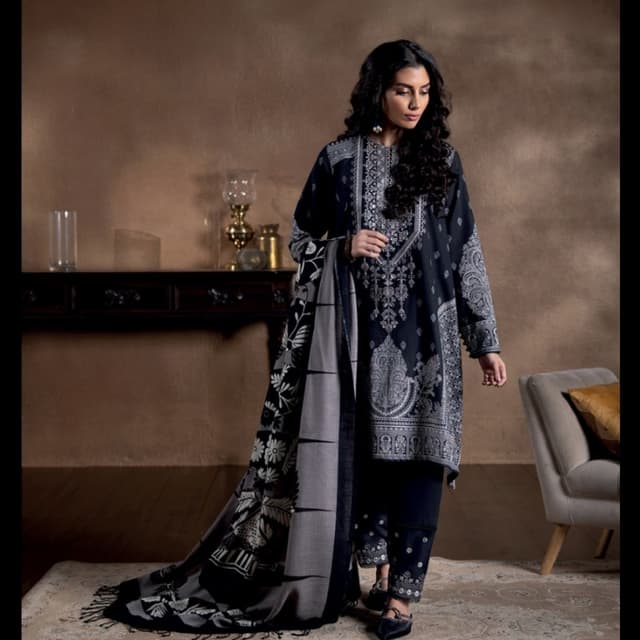Sapphire Vintage Khaddar S26